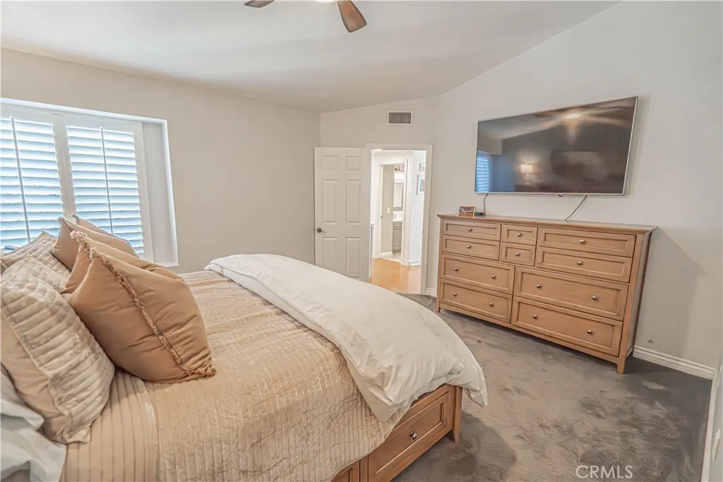 21728 Cheswold Avenue, Saugus, California 91350 home-pic-39