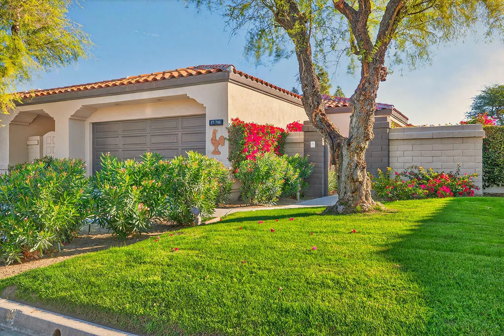 57706 Interlachen, La Quinta, California 92253 home-pic-1