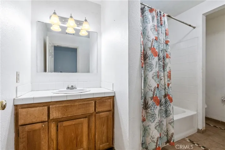 7260 Shale Rock, Paso Robles, California 93446
