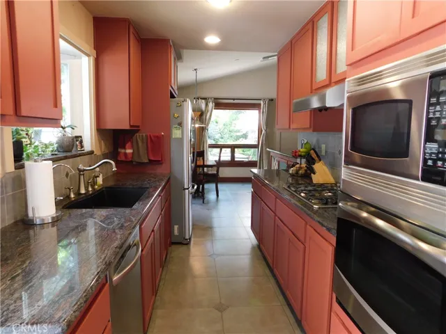 36976 Sycamore Drive, Mountain Home Village, California 92359