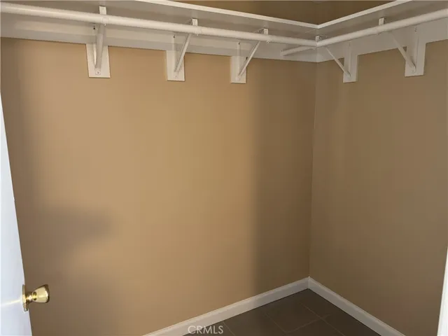 Walk in closet Bedroom #2