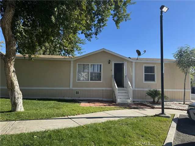 Side yard area