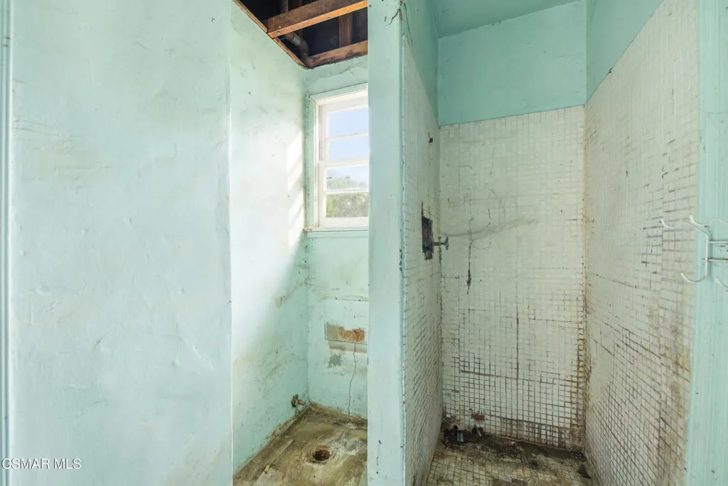 6130 Birch Street, Simi Valley, California 93063 home-pic-37
