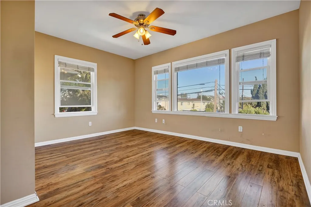 2641 S Catalina Street, Los Angeles, California 90007 home-pic-16