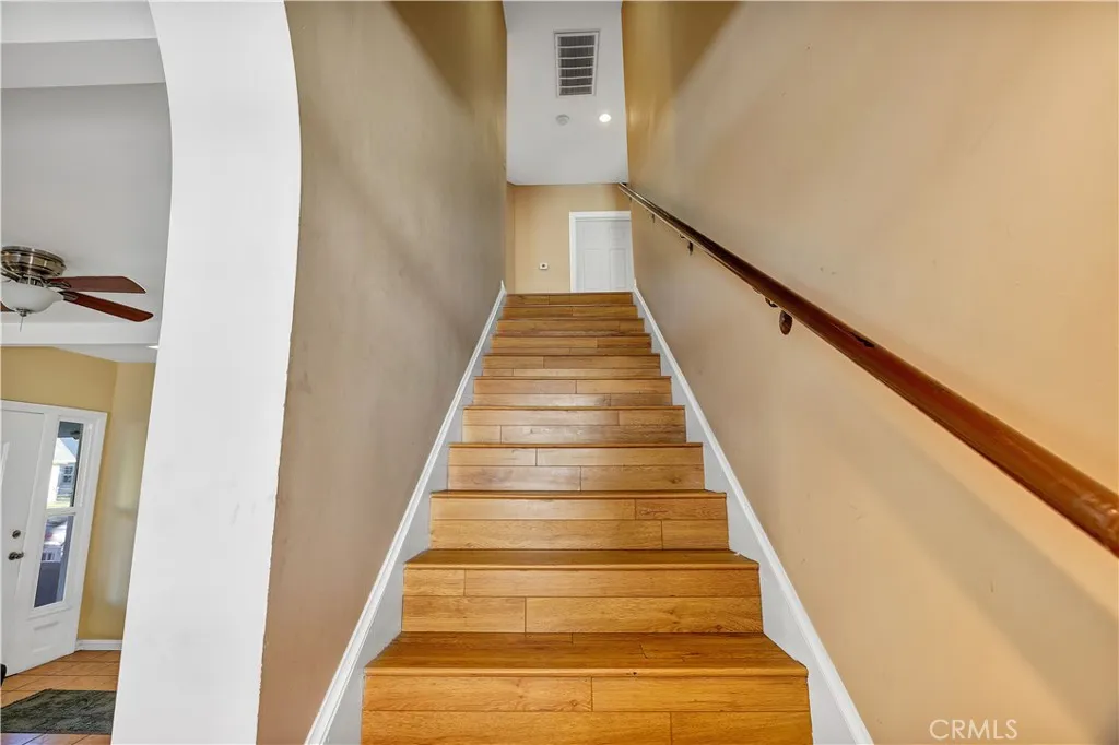 2641 S Catalina Street, Los Angeles, California 90007 home-pic-14