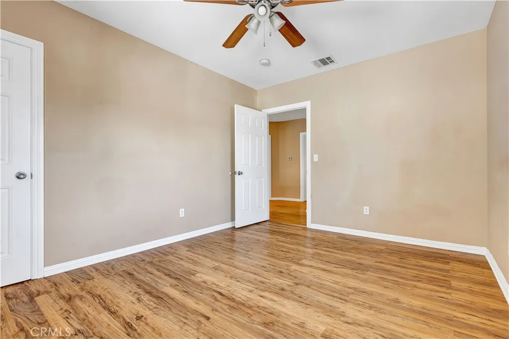 2641 S Catalina Street, Los Angeles, California 90007 home-pic-20