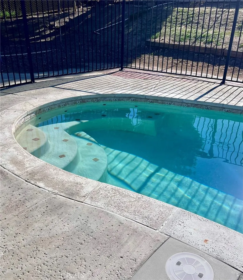 40020 176th Street E, Palmdale, California 93591 home-pic-25