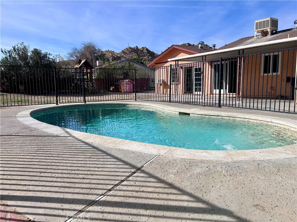 40020 176th Street E, Palmdale, California 93591 home-pic-23
