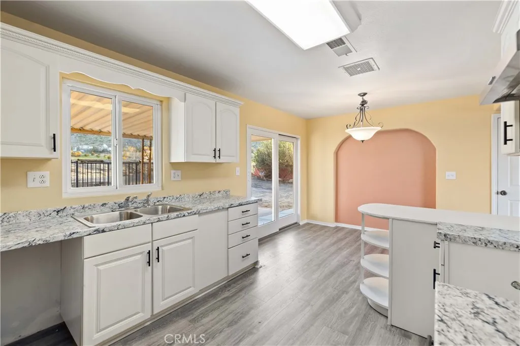 40020 176th Street E, Palmdale, California 93591 home-pic-6