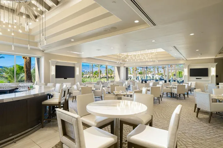 CLUBHOUSE DINING