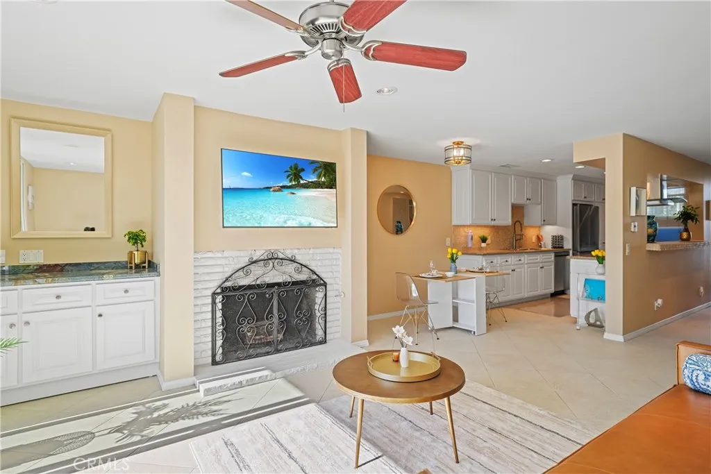 3954 Aladdin Drive, Huntington Beach, California 92649 home-pic-14