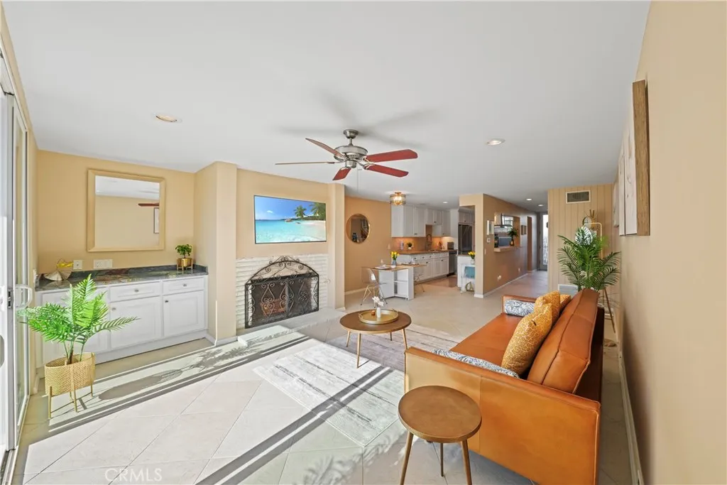 3954 Aladdin Drive, Huntington Beach, California 92649 home-pic-13