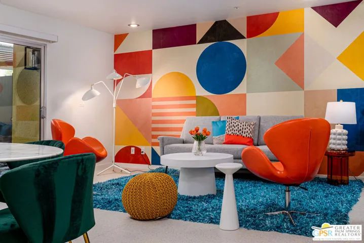 Unit 102 Living Room - Querenc