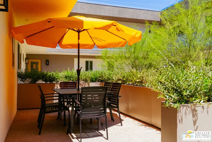 Unit 102 Front Patio - Querenc