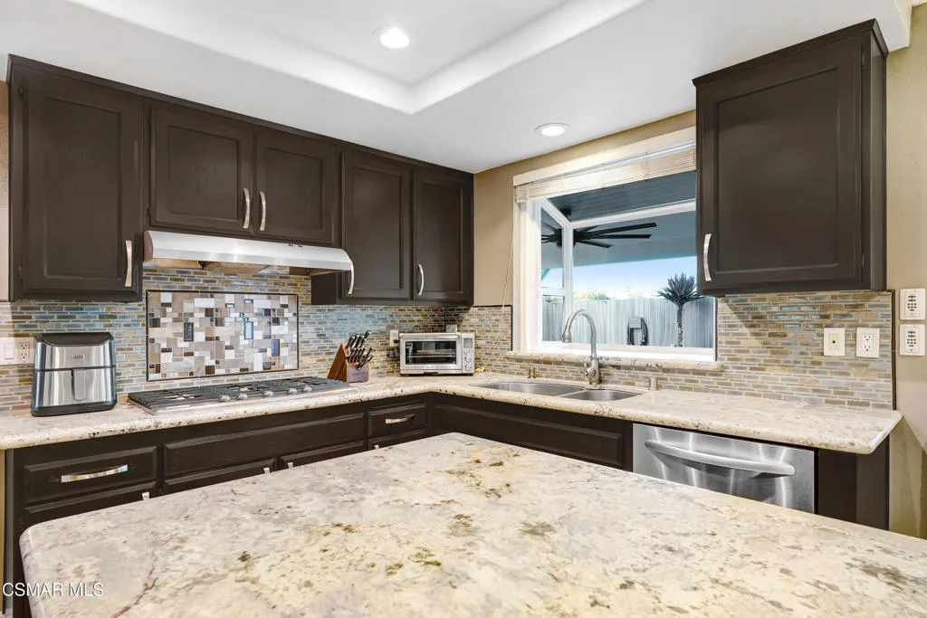 610 Nicole Drive, Newbury Park, California 91320 home-pic-6