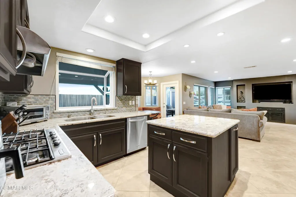 610 Nicole Drive, Newbury Park, California 91320 home-pic-8