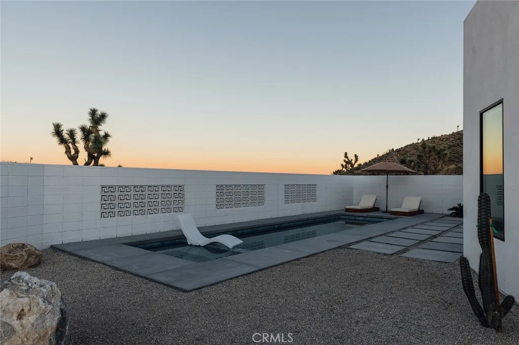 57885 Sierra Vista, Yucca Valley, California 92284 home-pic-47