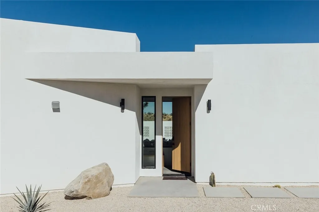 57885 Sierra Vista, Yucca Valley, California 92284 home-pic-35