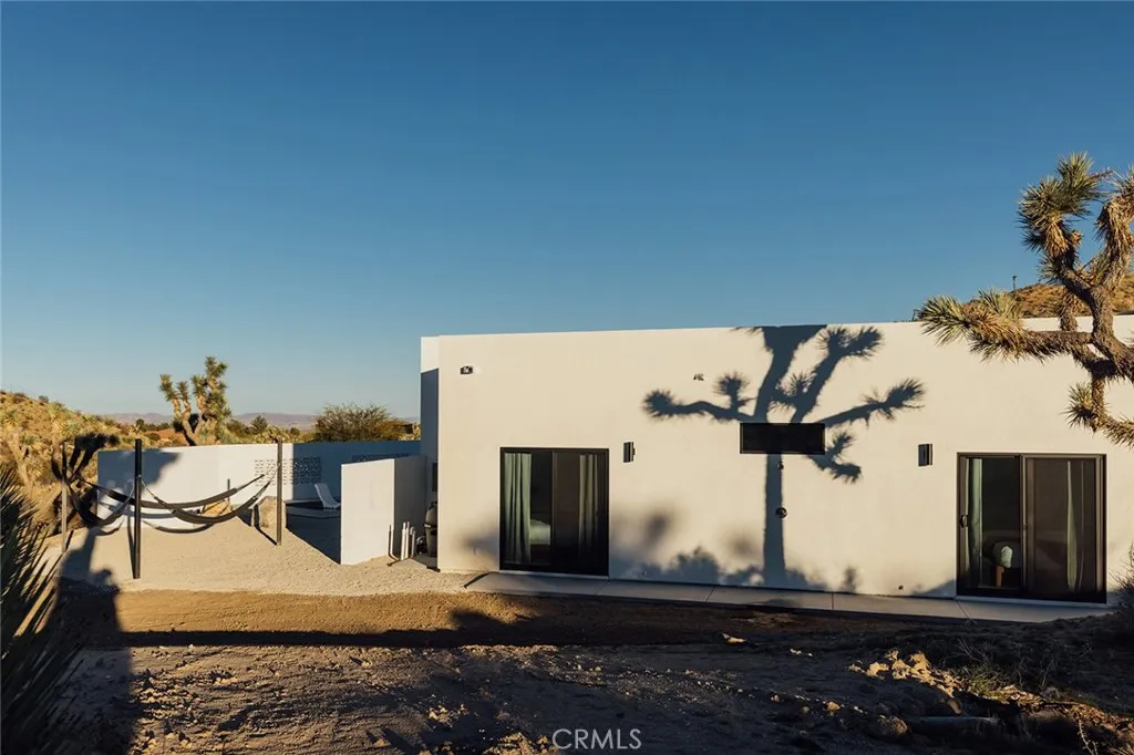 57885 Sierra Vista, Yucca Valley, California 92284 home-pic-36