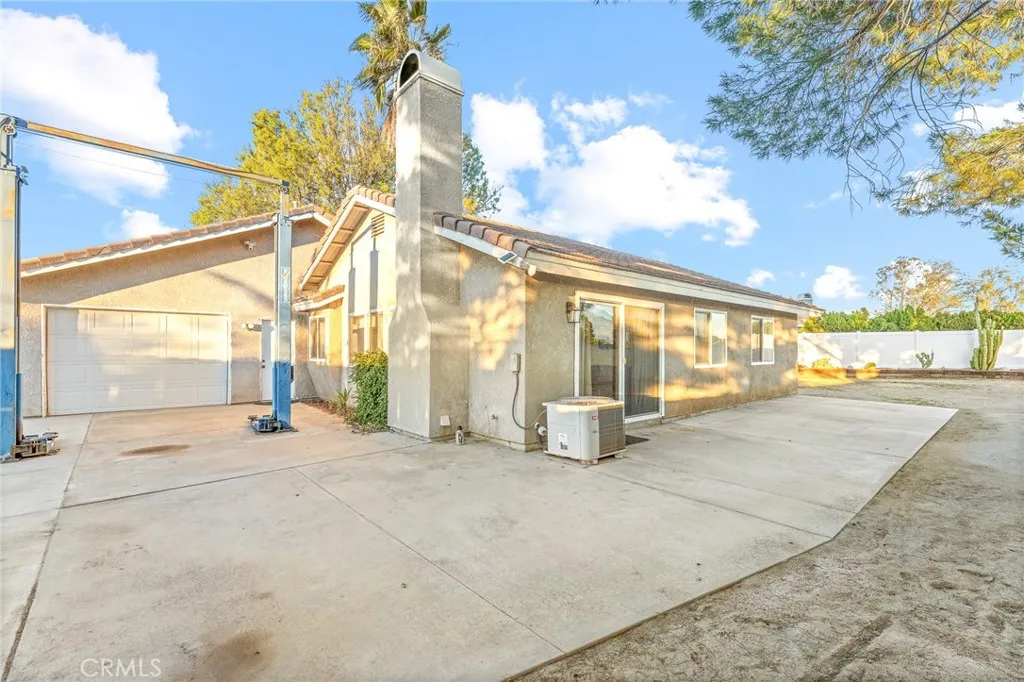 3502 White Oak Drive, Banning, California 92220 home-pic-22