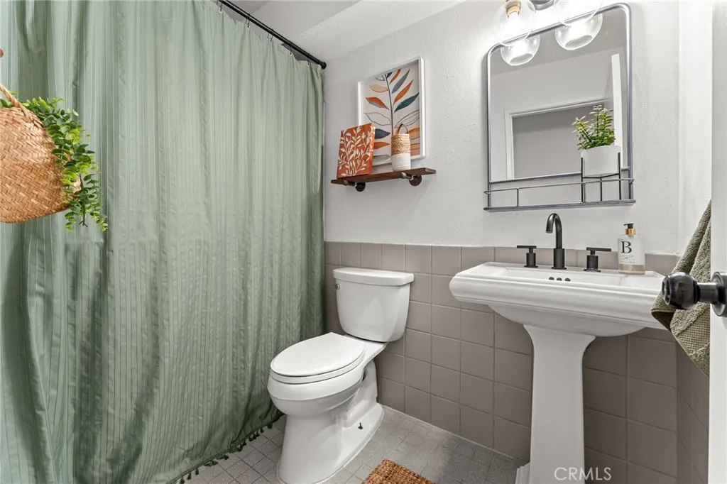 3502 White Oak Drive, Banning, California 92220 home-pic-15
