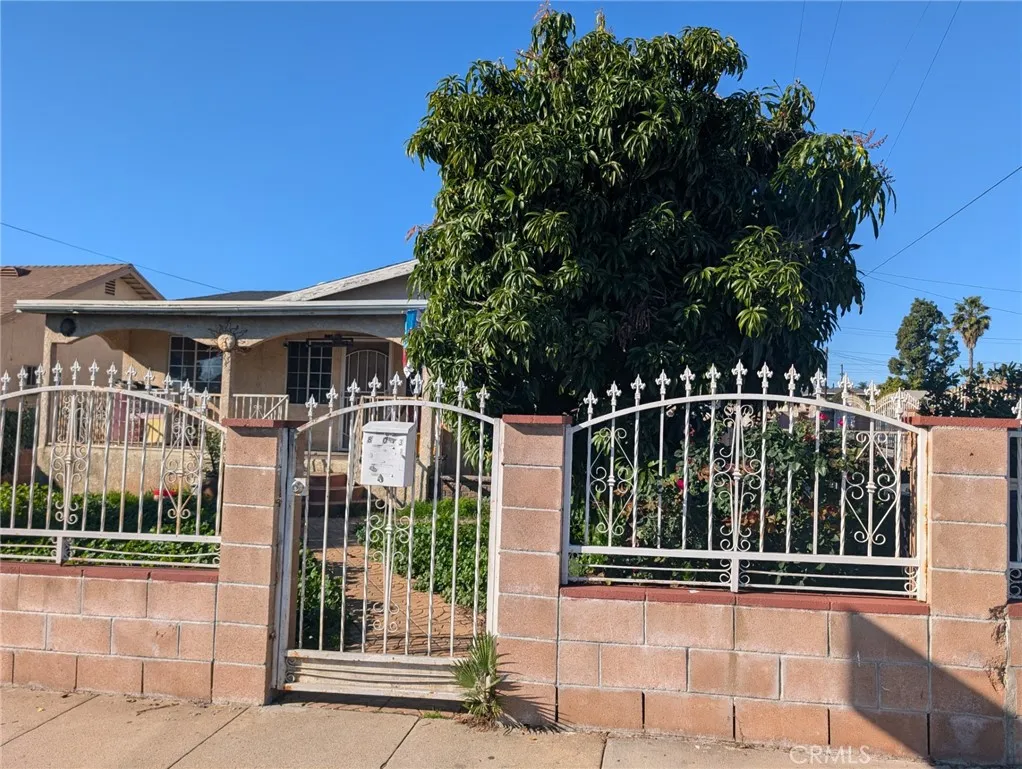 803 S Rowan, Los Angeles, California 90023 home-pic-1