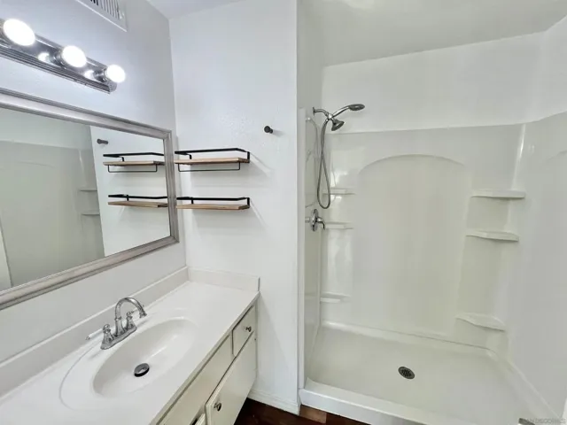 Primary Bedroom ensuite Bath