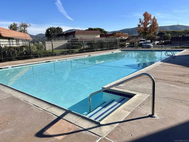 Community Pool & Spa
