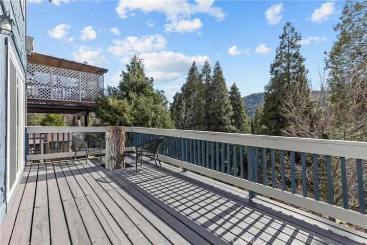 South Facing Lower Deck NOT virtually staged