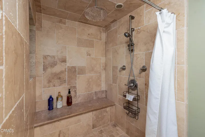 30_bathroom_1
