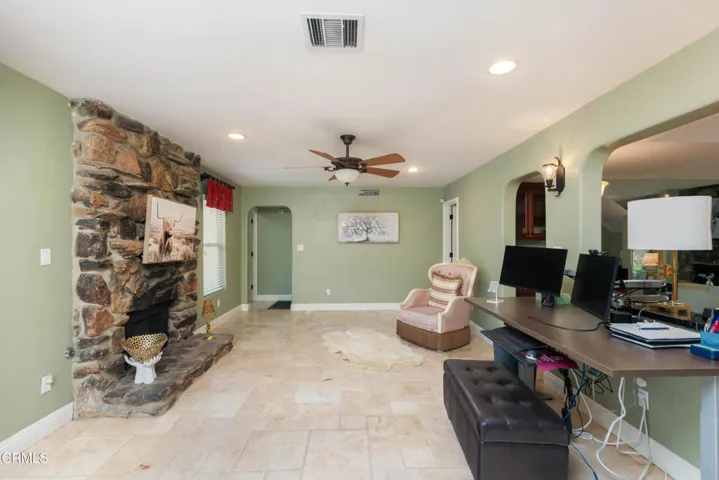 19_living_room_5