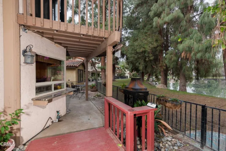 36_back_exterior_1