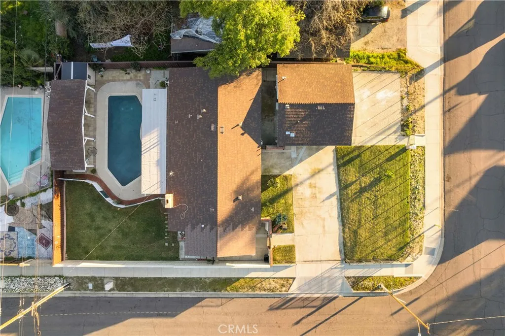 1610 N Amador Avenue, Ontario, California 91764 home-pic-4