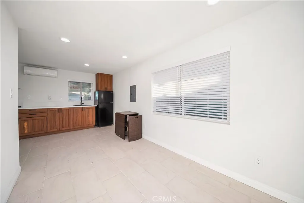 1610 N Amador Avenue, Ontario, California 91764 home-pic-35