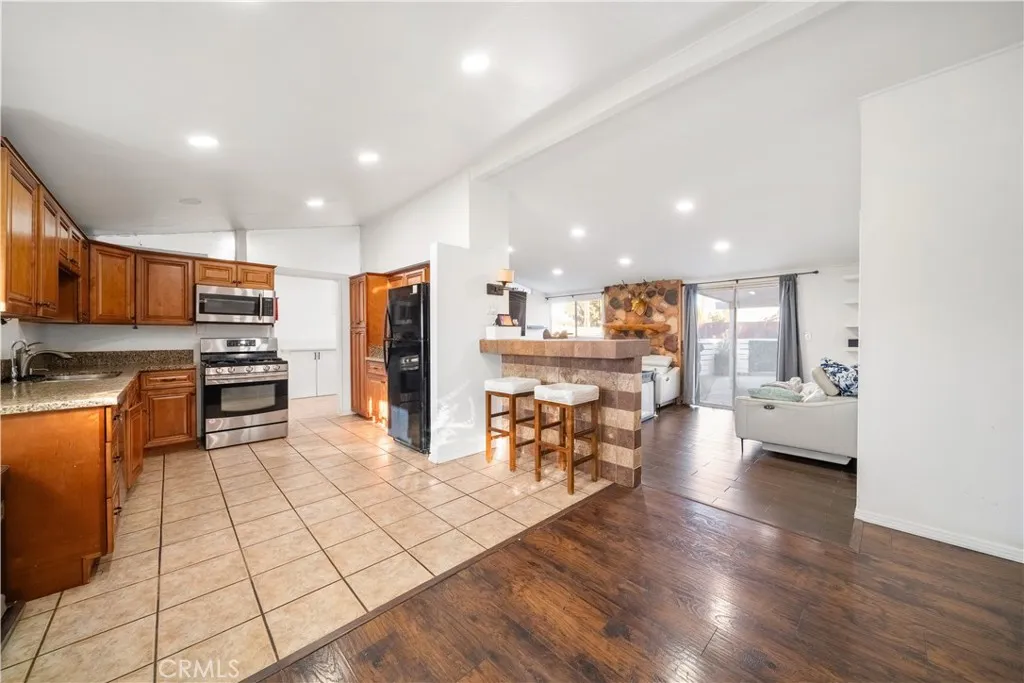1610 N Amador Avenue, Ontario, California 91764 home-pic-6