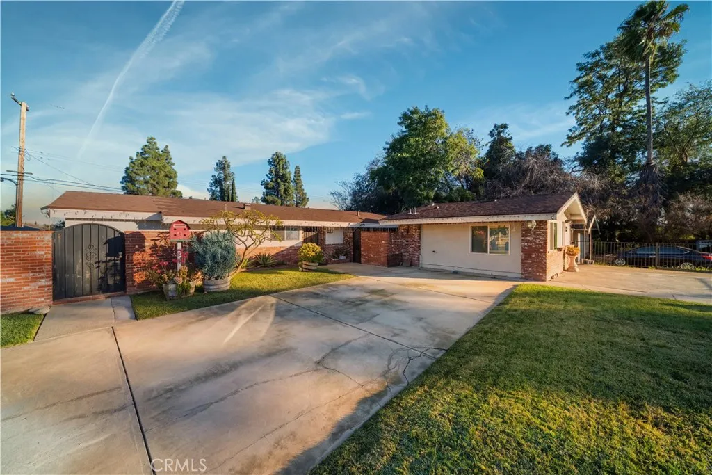 1610 N Amador Avenue, Ontario, California 91764 home-pic-1