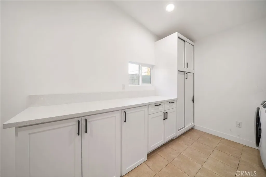 1610 N Amador Avenue, Ontario, California 91764 home-pic-12
