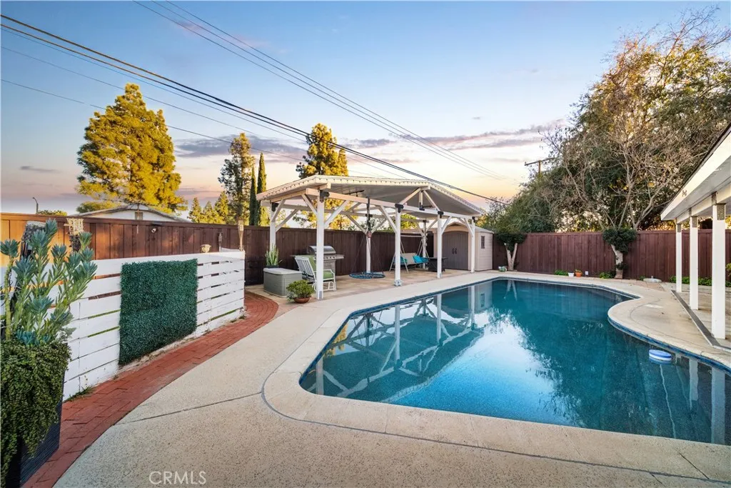 1610 N Amador Avenue, Ontario, California 91764 home-pic-25