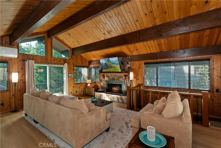 1st floor living room
