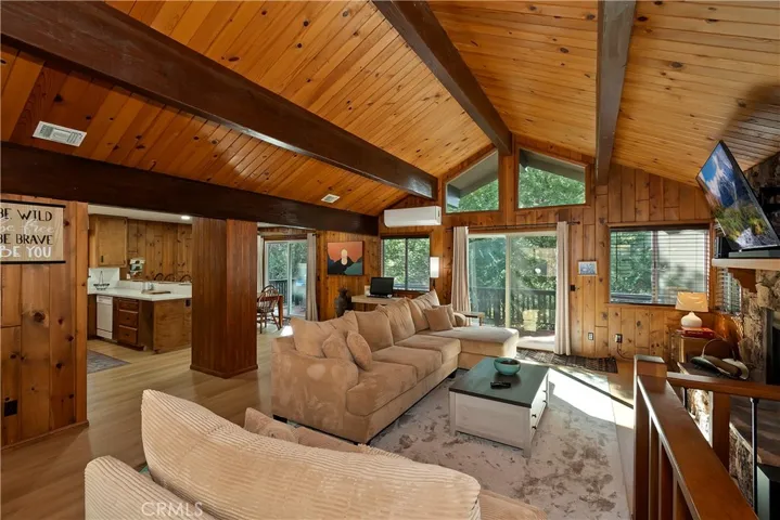 1st floor living room
