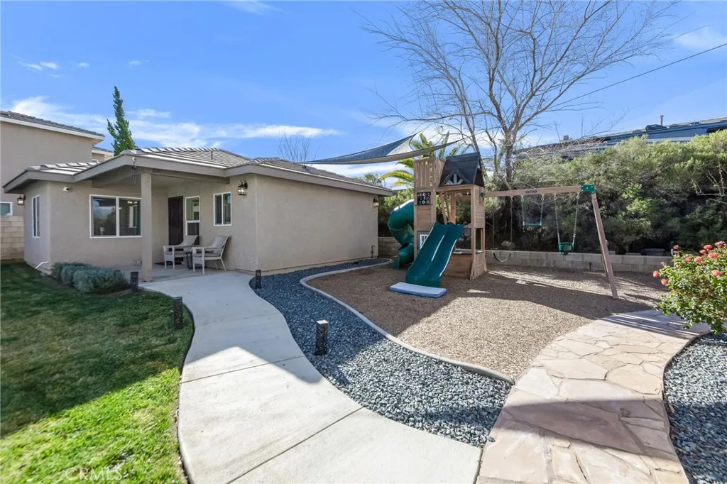 41632 - 41634 Firenze, Lancaster, California 93536 home-pic-47
