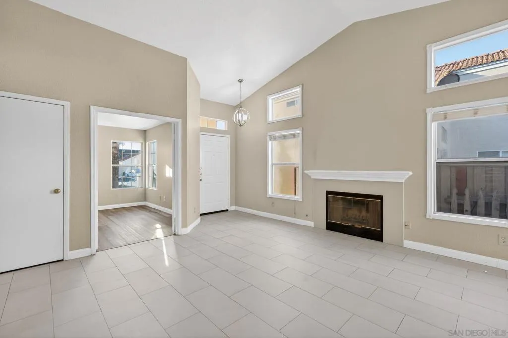 31850 Via Barraza, Temecula, California 92592 home-pic-9