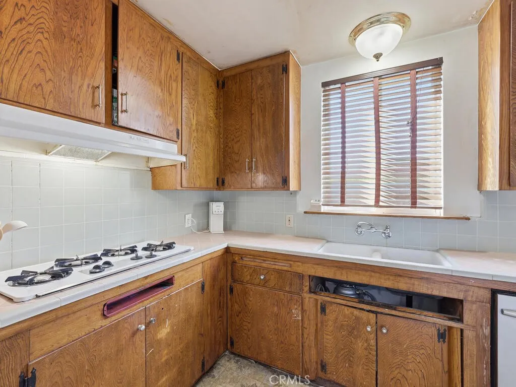 14839 Figueras Rd, La Mirada, California 90638 home-pic-16