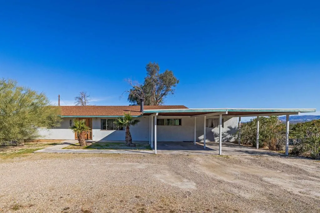 3129 Frying Pan Rd, Borrego Springs, California 92004 home-pic-2