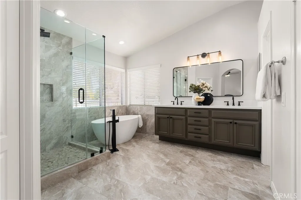 7505 E Toyon, Anaheim Hills, California 92808 home-pic-35