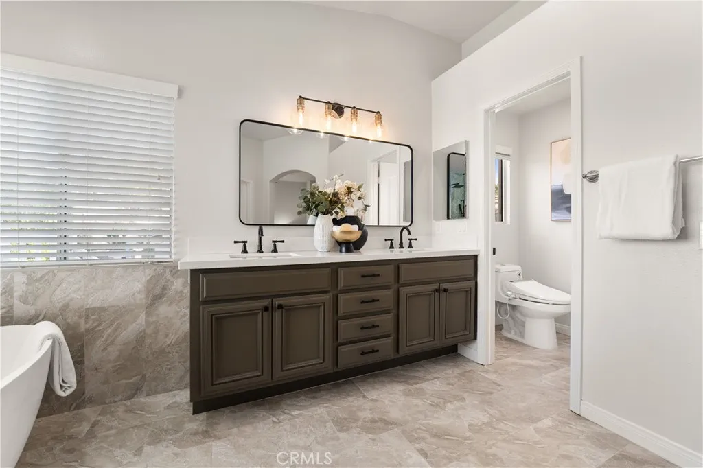 7505 E Toyon, Anaheim Hills, California 92808 home-pic-37