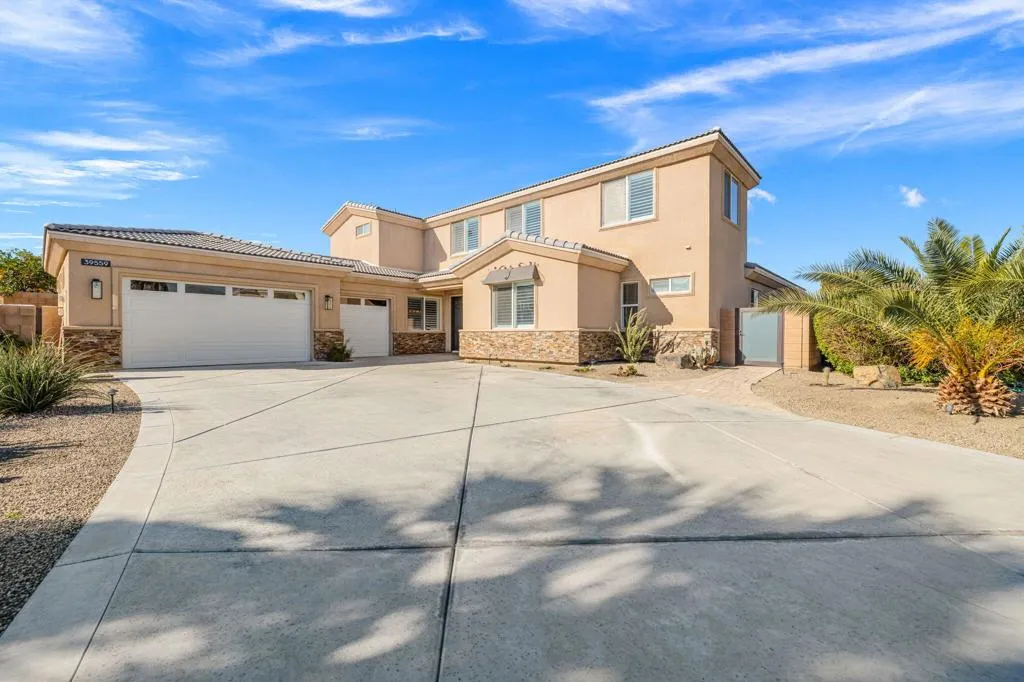 39559 Olite Court, Indio, California 92203 home-pic-50