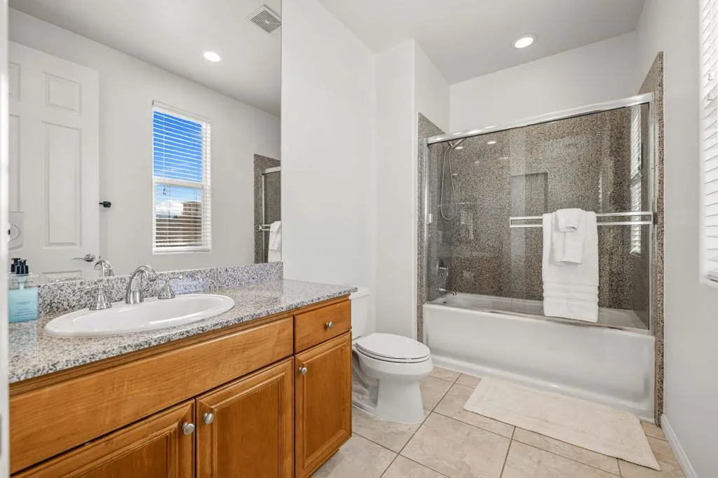 39559 Olite Court, Indio, California 92203 home-pic-30