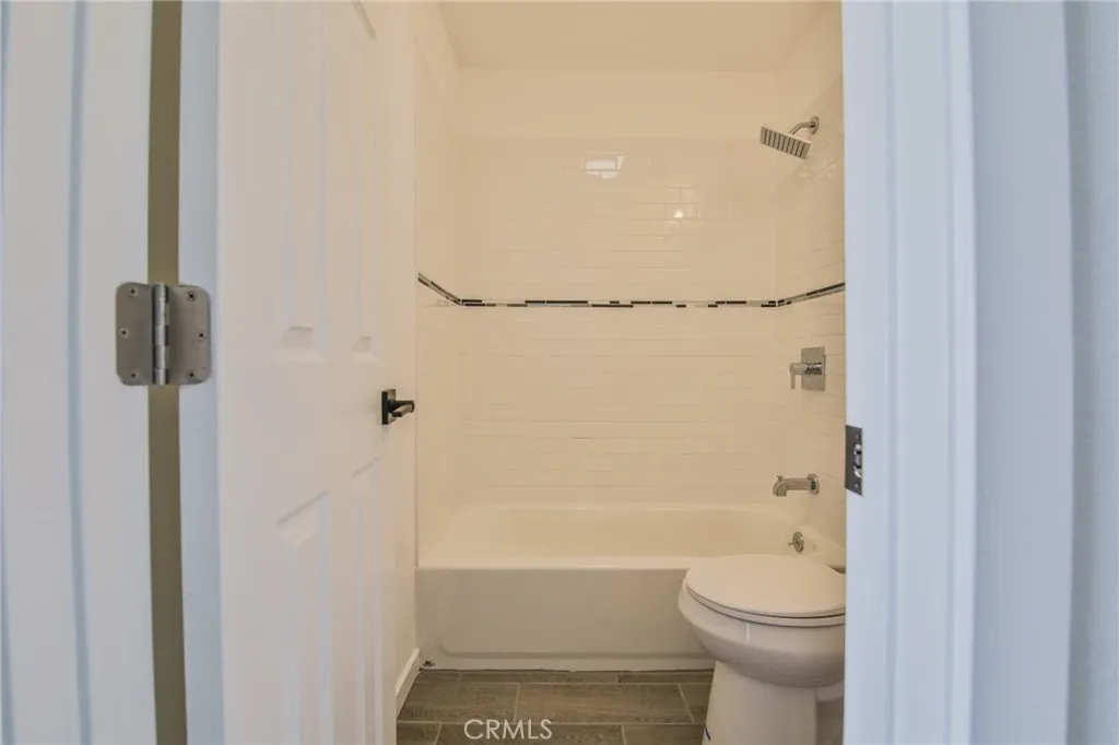 1618 -1620 W 80th, Los Angeles, California 90047 home-pic-48