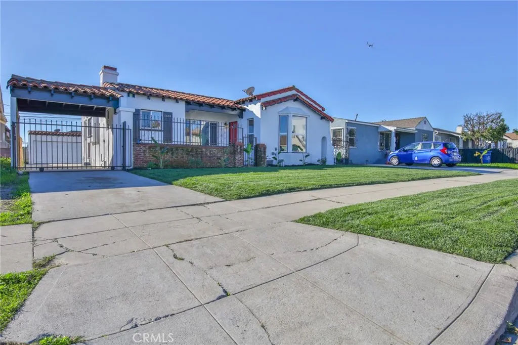 1618 -1620 W 80th, Los Angeles, California 90047 home-pic-2